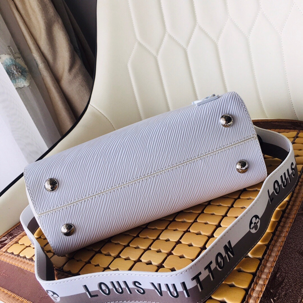 ルイヴィトンバッグ細部ディテール